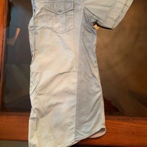 DKNY short sleeve button up. Slim fit light blue size LG